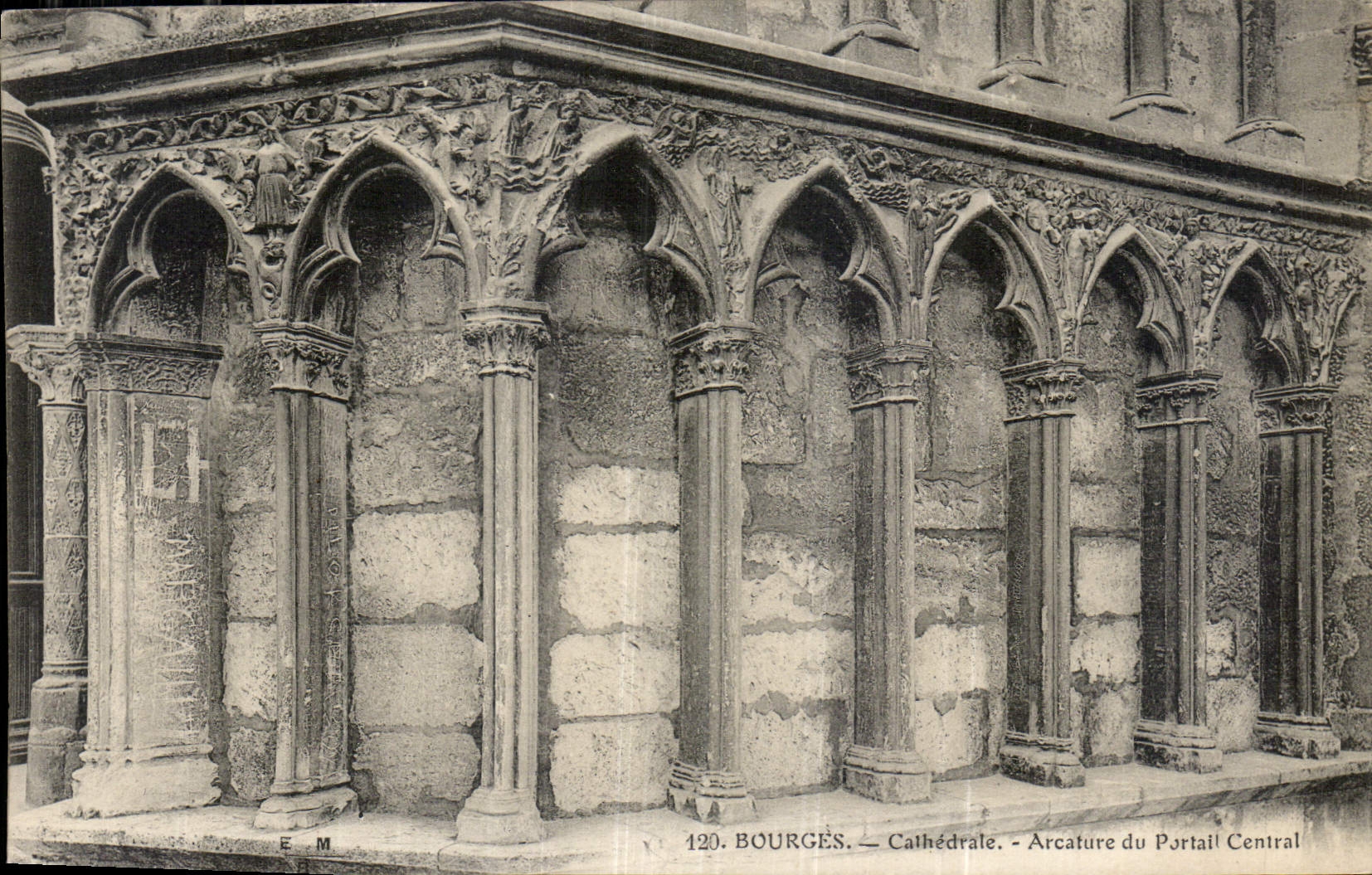 CPA Bourges Cathedrale Arcature du Portail Central 