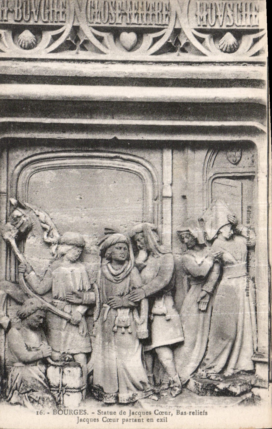 CPA Bourges Statue de Jacques Coeur bas relief Jacques Coeur partant en exit 