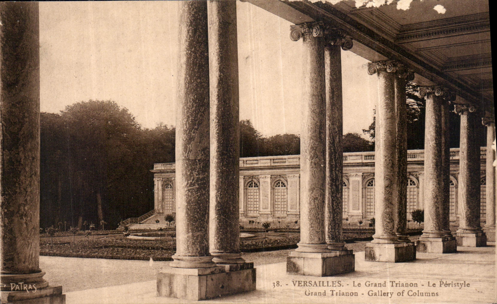 Versailles - Le Grand Trianon - Le Péristyle — Éditeur Patras, n°38