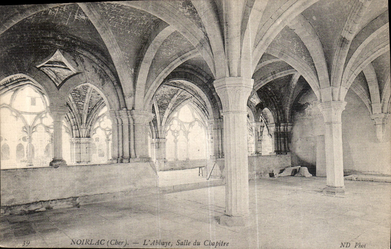 CPA Noirlac Cher L'Abbaye Salle du Chapitre 