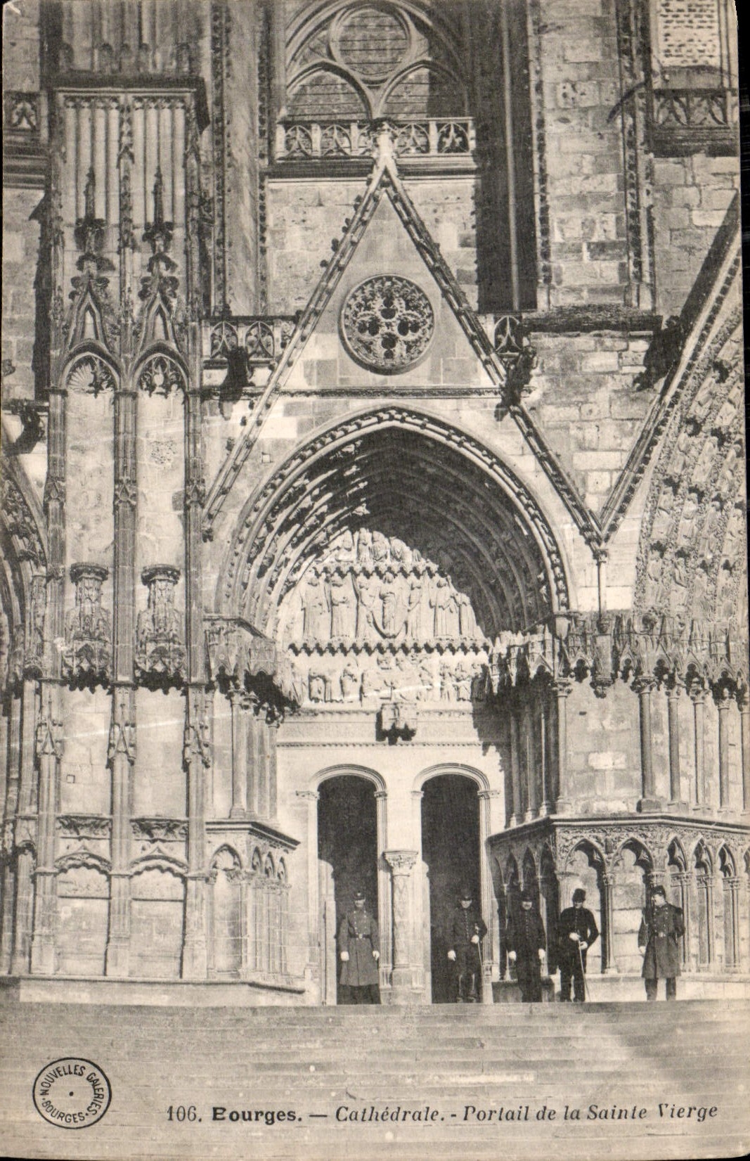 CPA Bourges Cathedrale Portail de la Sainte Vierge 