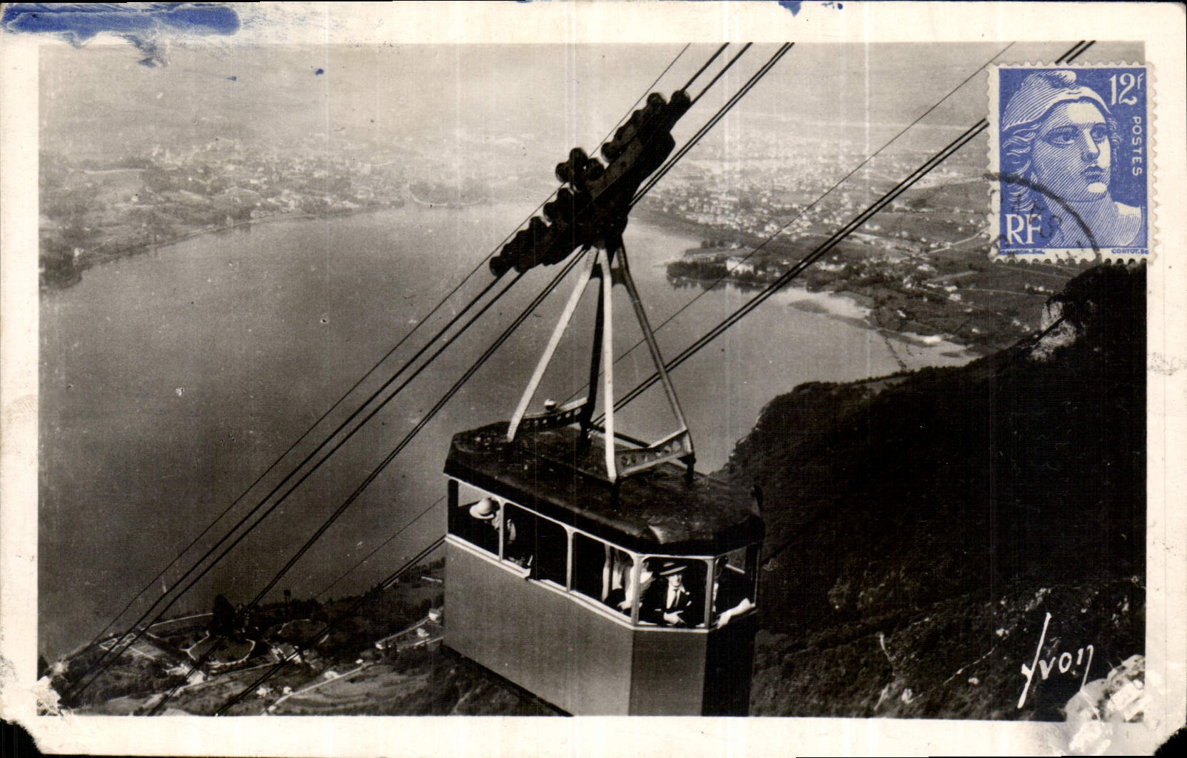 CPA Annecy Hte Savoie Teleferique de Veyrier du Lac au fond la baie d'Annecy