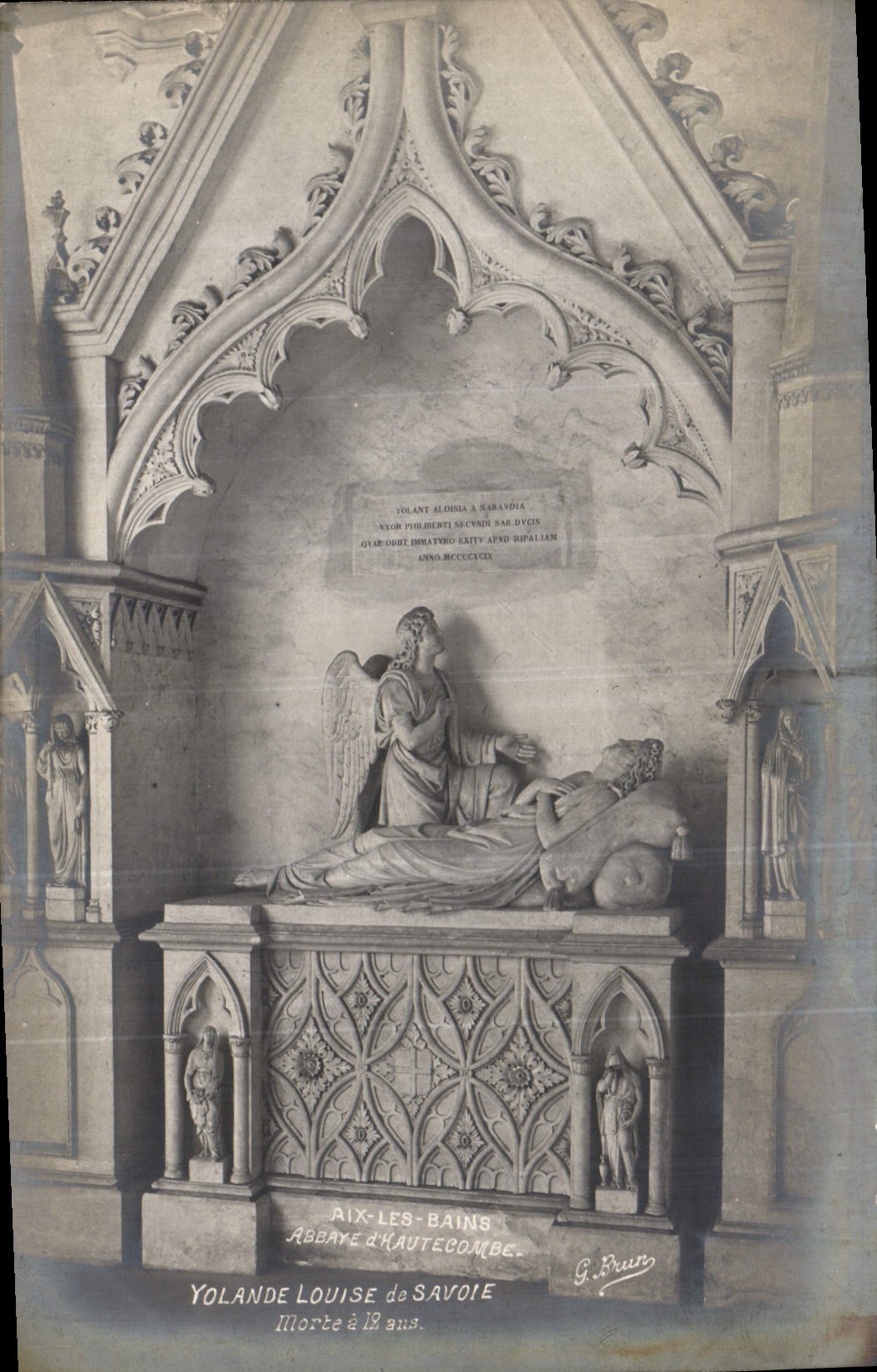 CPA Aix les Bains Abbaye d'Hautecombe Yolande Louise de Savoie 