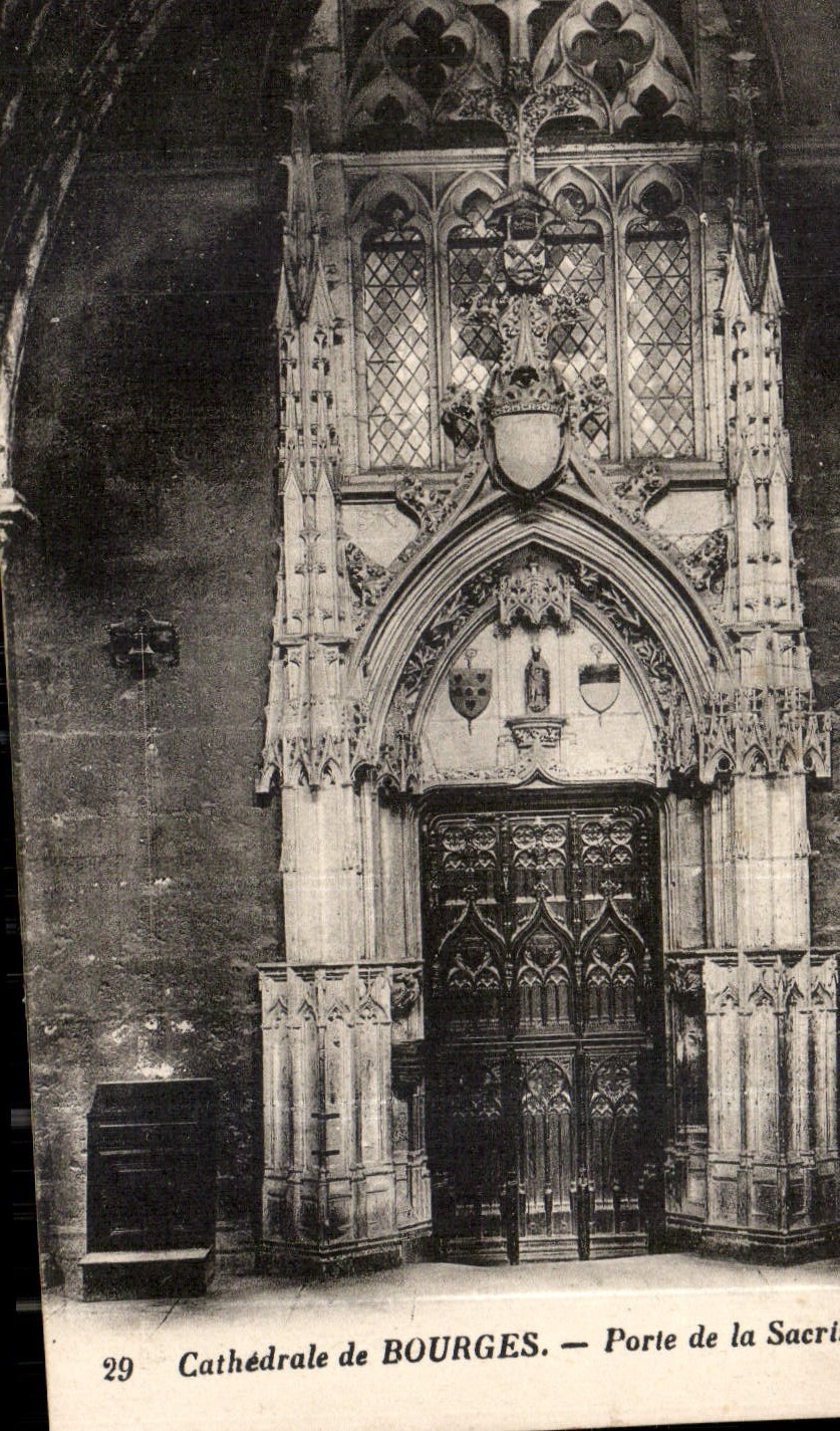 CPA Cathedrale de Bourges Porte de la Sacrestei 