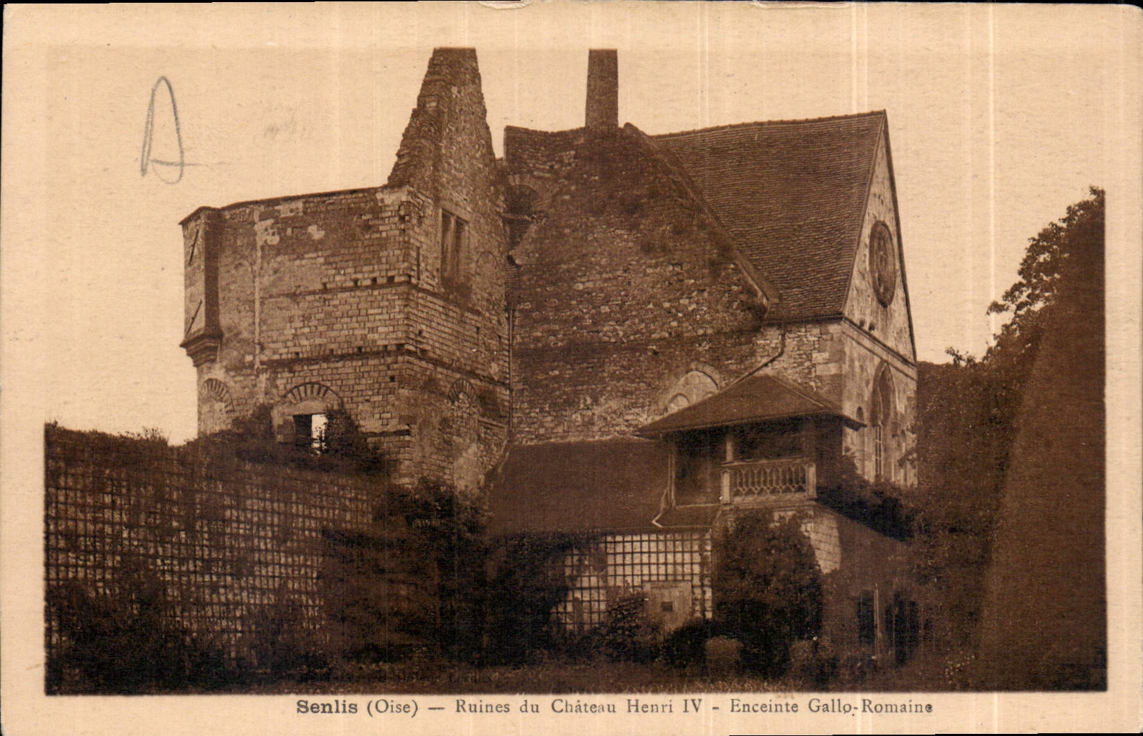 CPA Senlis Oise Ruines du Chateau Henri IV Enceinte Gallo-Romaine 
