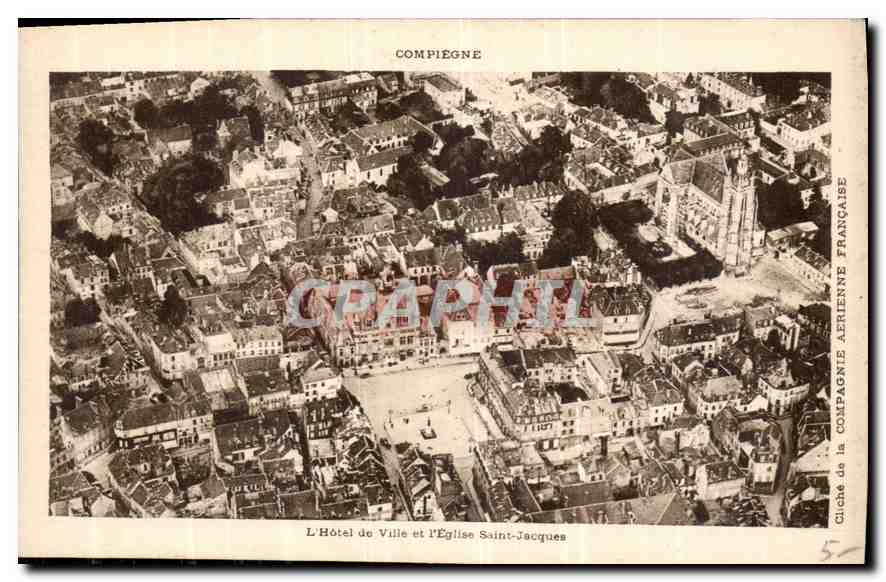 CPA Compiegne L'Hotel de Ville et l'Eglise Saint Jacques 