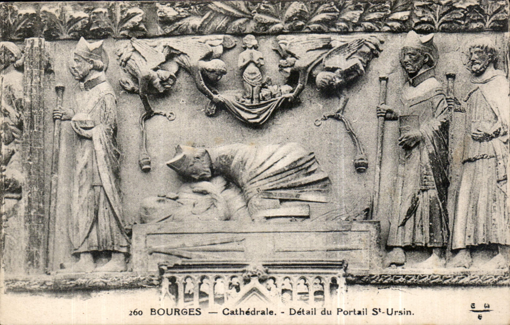 CPA Bourges Cathedrale Detail du Portail St Ursin 