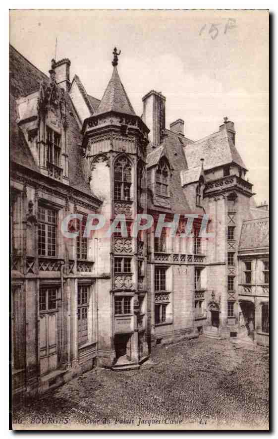 CPA Bourges Cour du Palais Jacques Coeur 