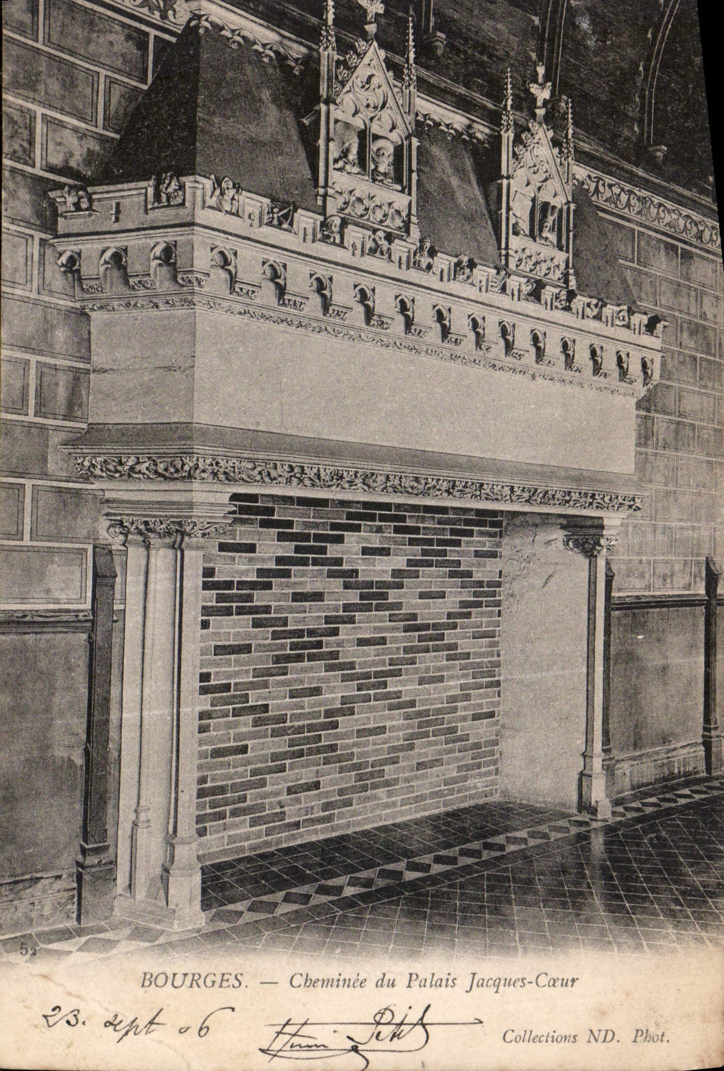 CPA Bourges Cheminee du Palais Jacques Coeur 