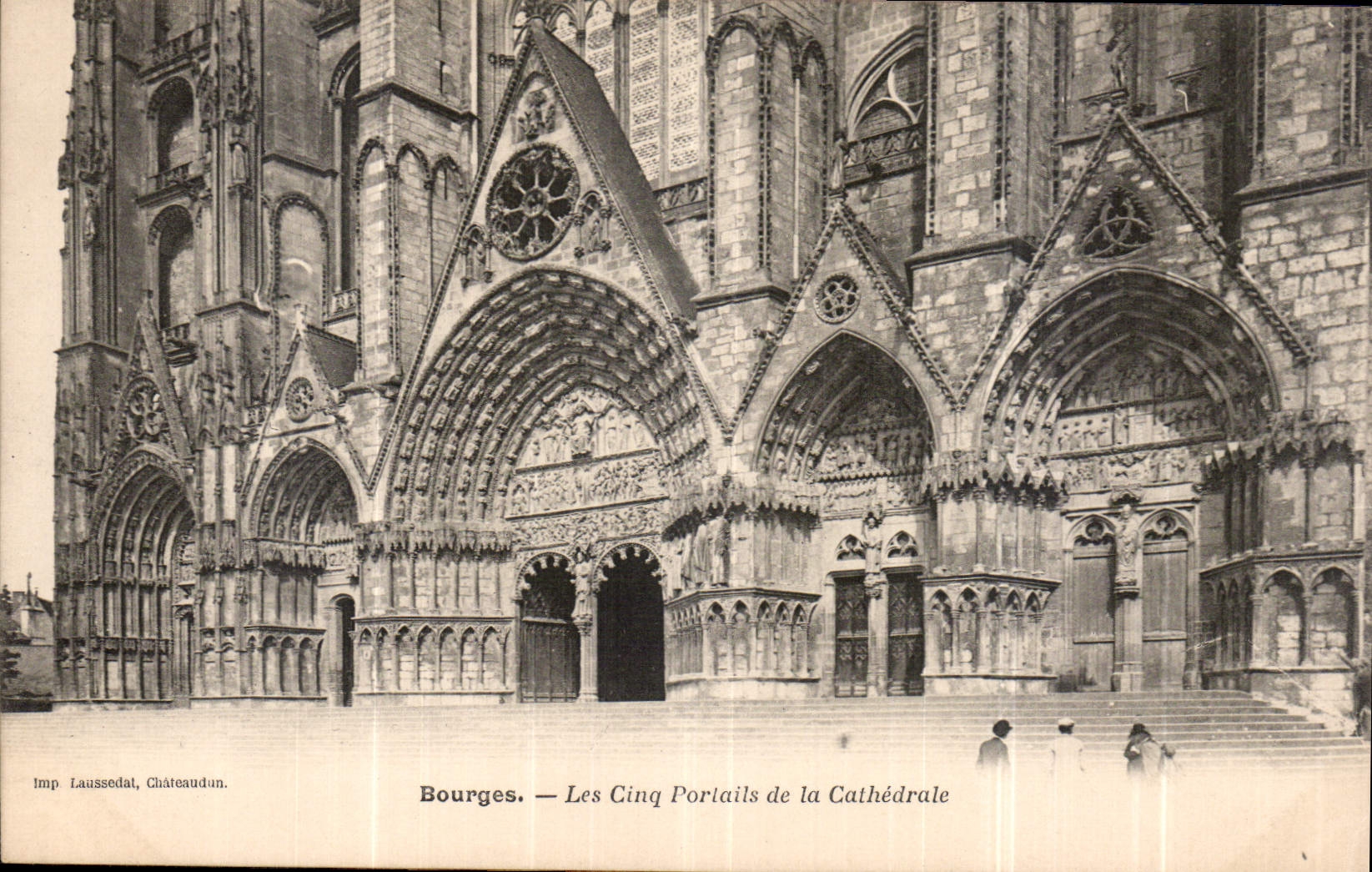 CPA Bourges Les Cinq Portails de la Cathedrale 
