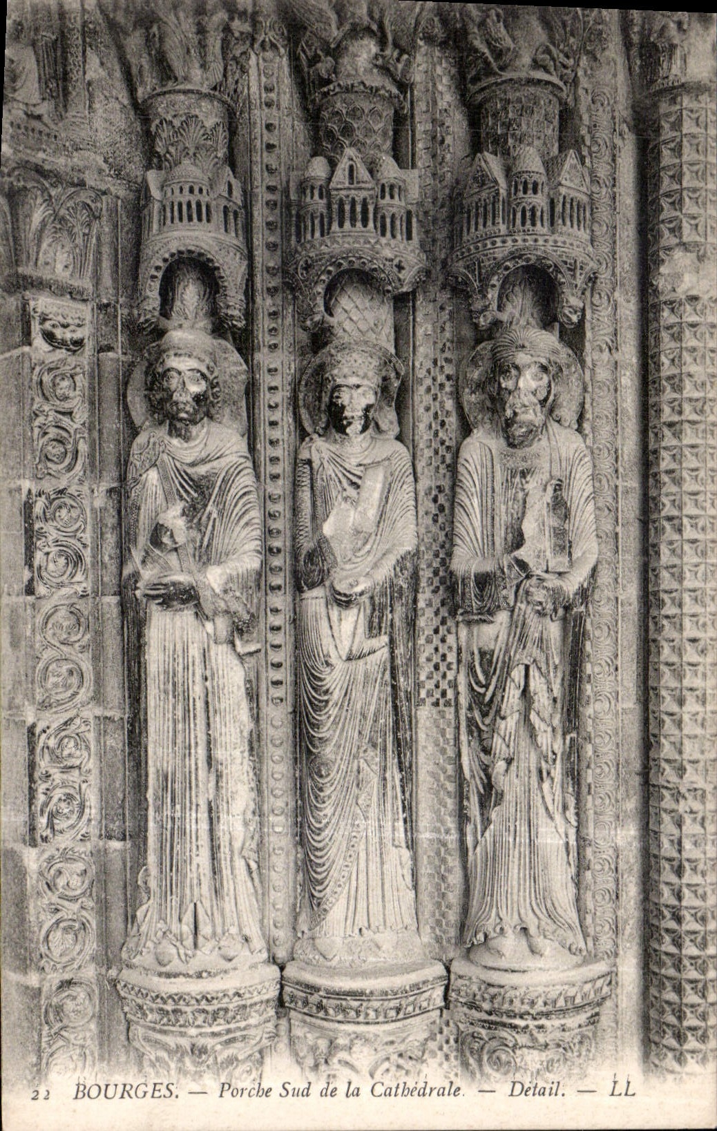 CPA Bourges Porche Sud de la Cathedrale 