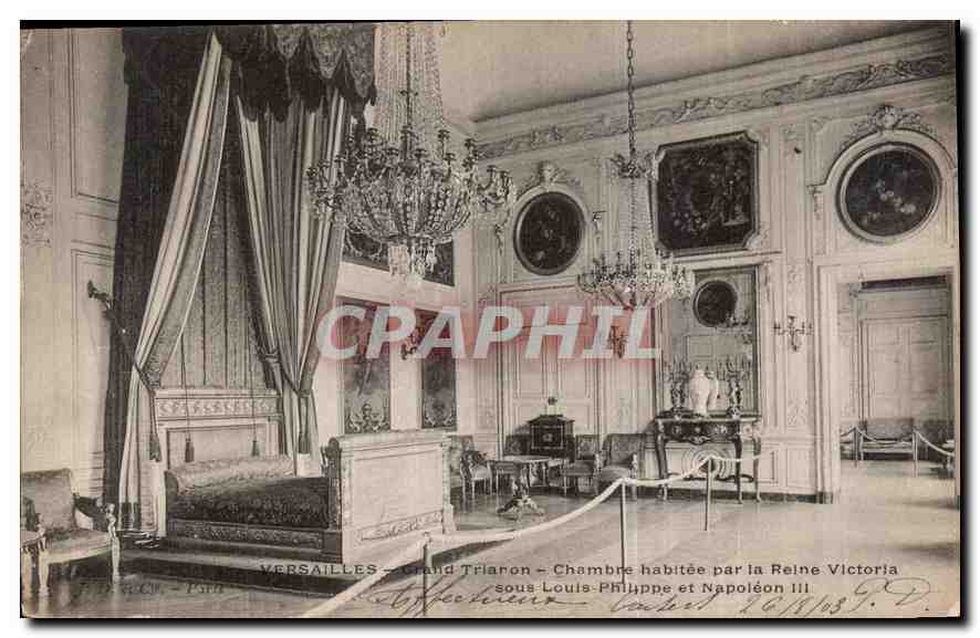 CPA Versailles Grand Triaron Chambre habitee par la Reine Victoria sous Louis Philippe et Napoleon I