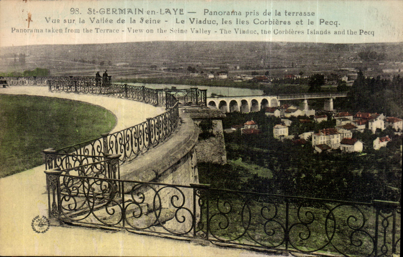 CPA St Germain en Laye Panorama pris de la terrasse Vue sur la Vallee de la Seine Le Viaduc les Iles