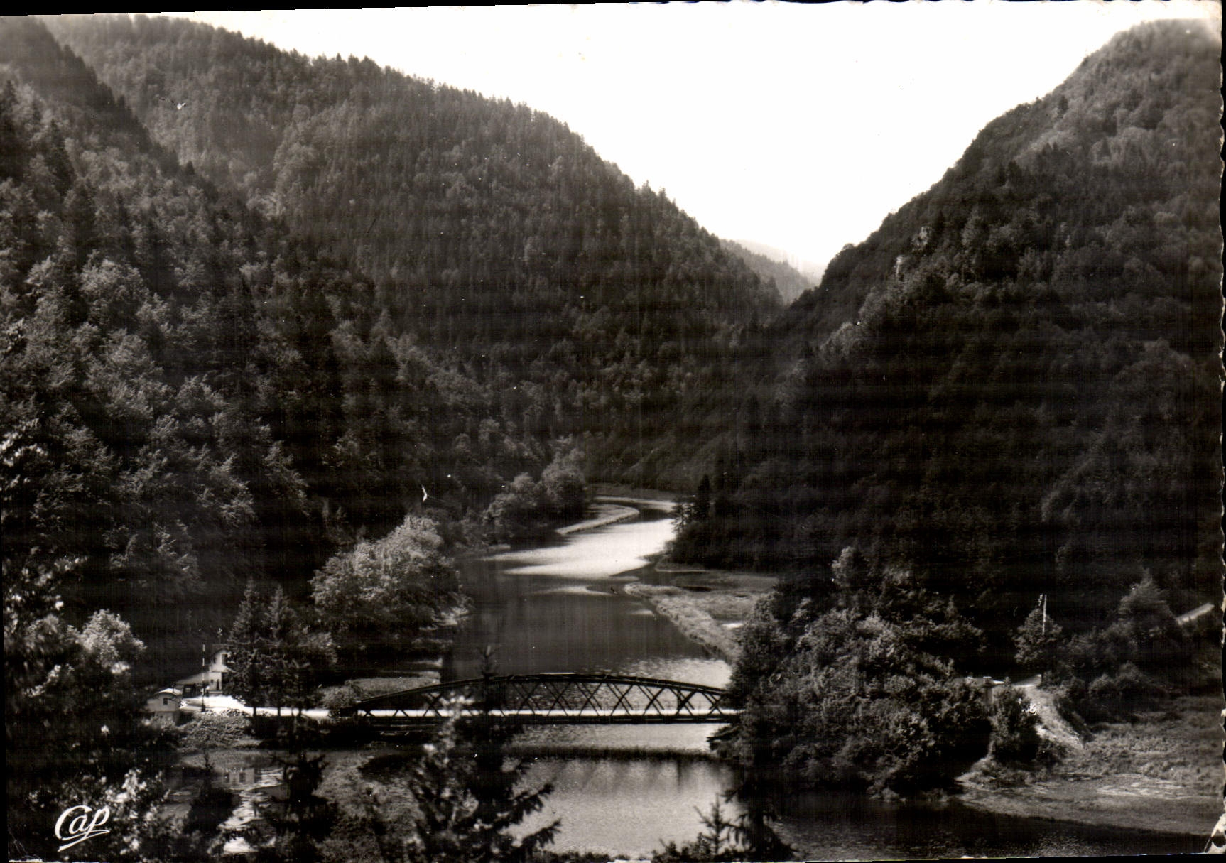 CPM Maiche Les Environs Touristiques Biaufond Vallee du Doubs Le Pont Frontiere Franco Suisse 