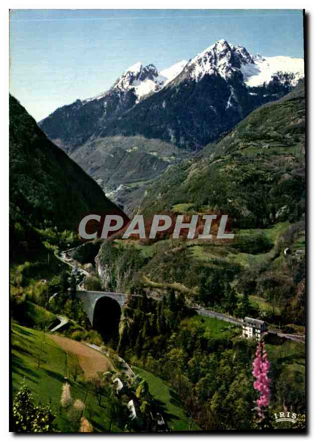 Les Pyrénées — Pont Napoléon à Luz — Éditions Modernes « Théâtre »
