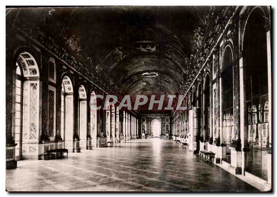 CPM Versailles Le Chateau La Grande Galerie ou Galerie des Glaces Voute par Le Brum 