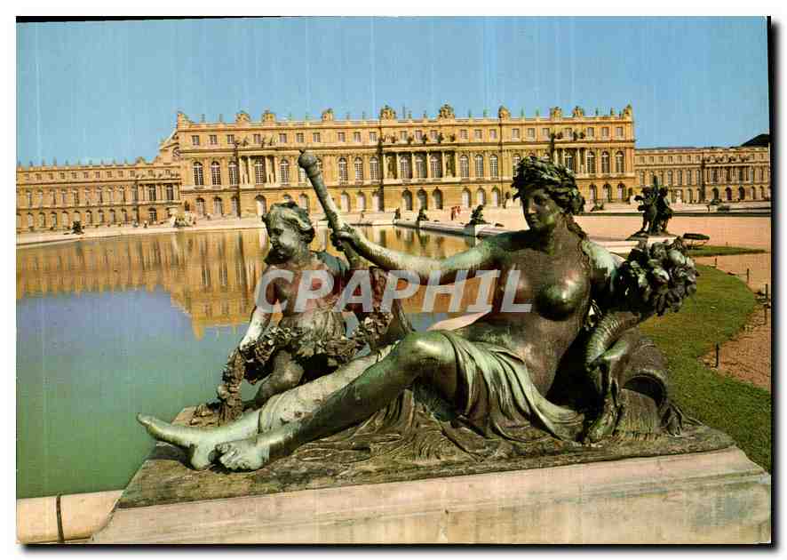 CPM Versailles Facade arriere du Chateau La Marne 