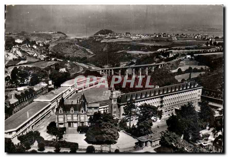 St-Brieuc (C.-du-N.) — Le Lycée Ernest-Renan (Jeunes Filles) — Édition LARIE