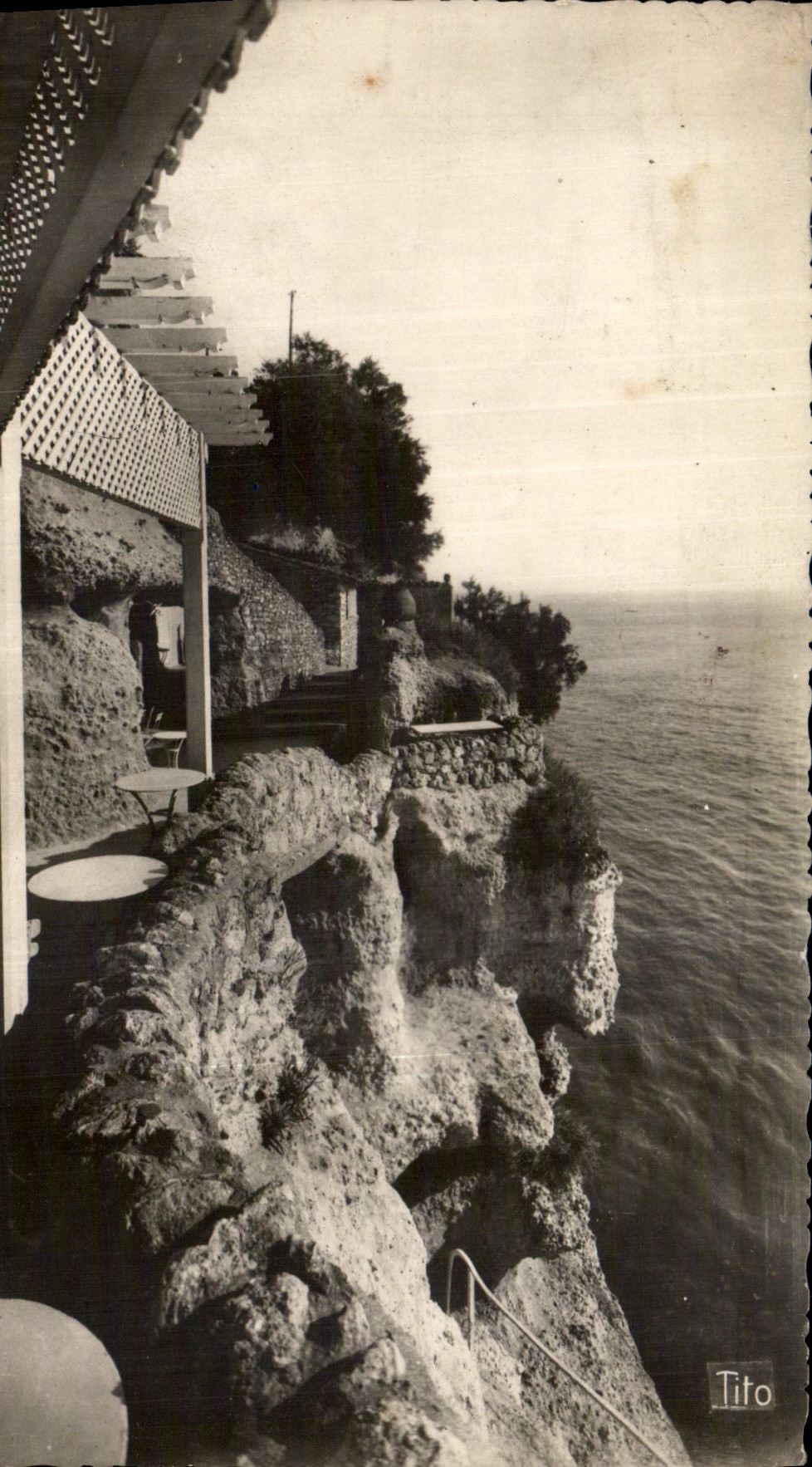 CPM Meschers Terrasses en Corniche sur la Gironde 