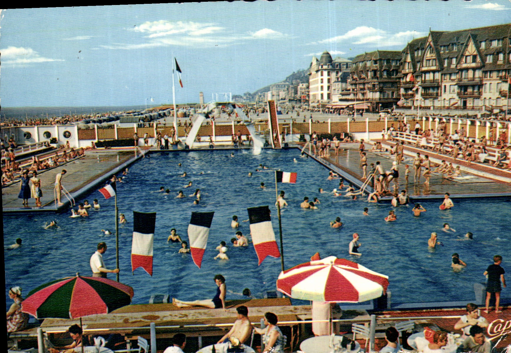 Piscine de Trouville — vue animée — Lumicap