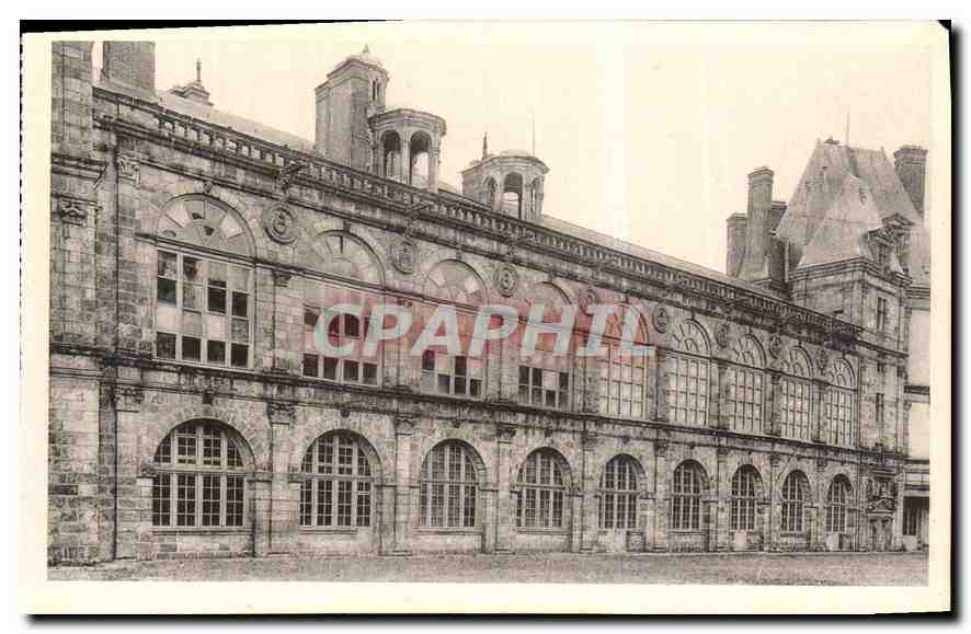 Castillo de Fontainebleau — Fachada de la galería Henri II, patio ovalado — Tarjeta postal n°139