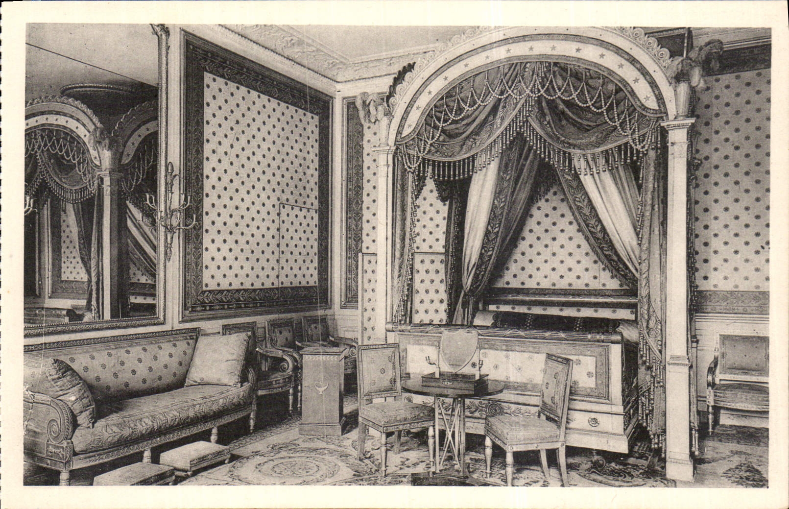 Castillo de Fontainebleau — Pequeños apartamentos: la habitación de Joséphine — CPAPHIL n°60
