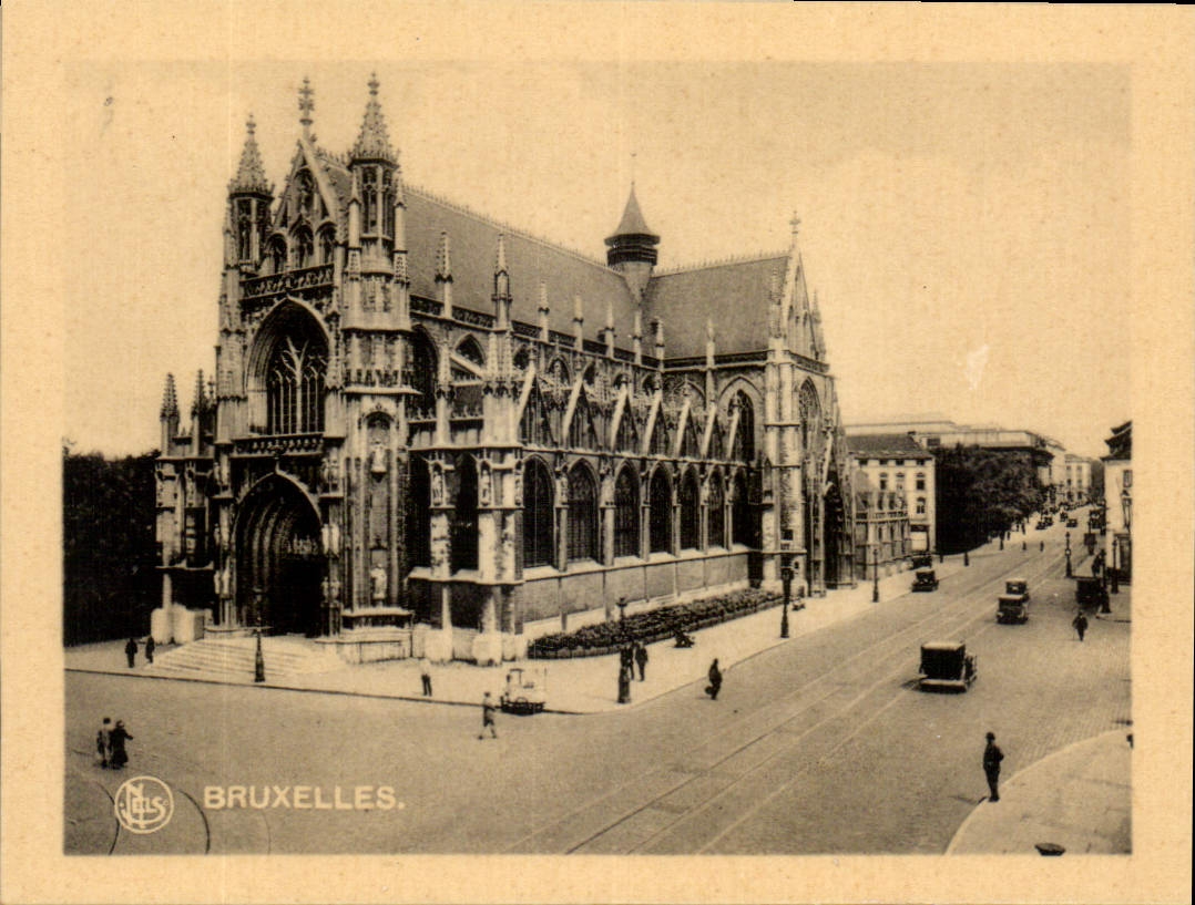 CPM Bruxelles Eglise Notre Dame du Sablon et Square du Petit Sablon 