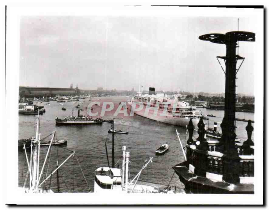 CPM Amsterdam L'Ij avec le bateau Oranje 