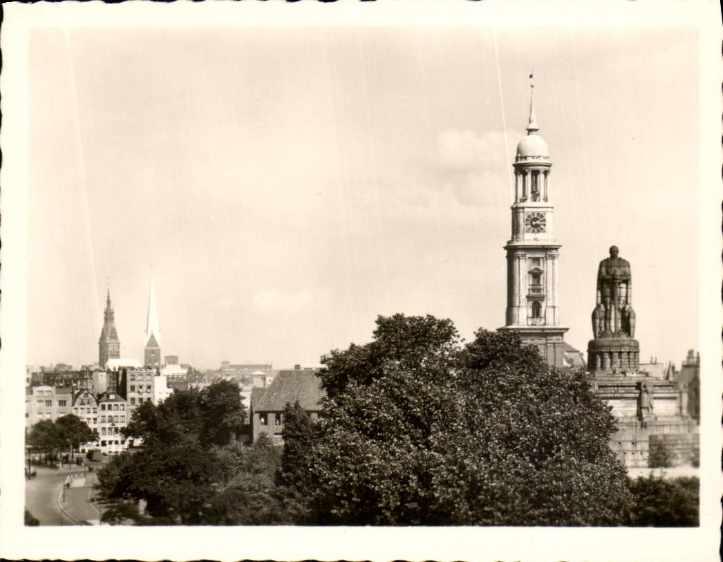 CPM Hamburg Michel Bismarckdenkmal St Petri und Rothaus 