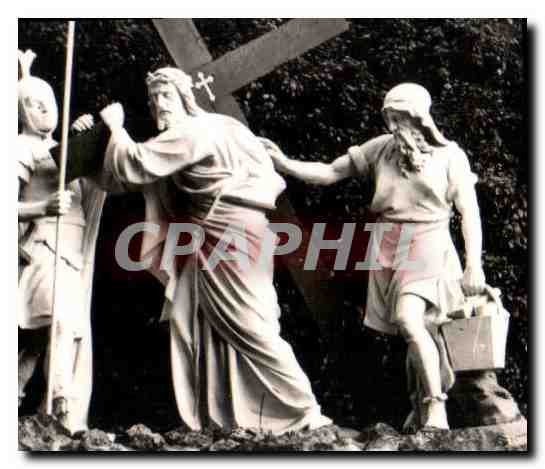 CPM Calvaire de Pontchateau  Station Jesus est charge de sa Croix 