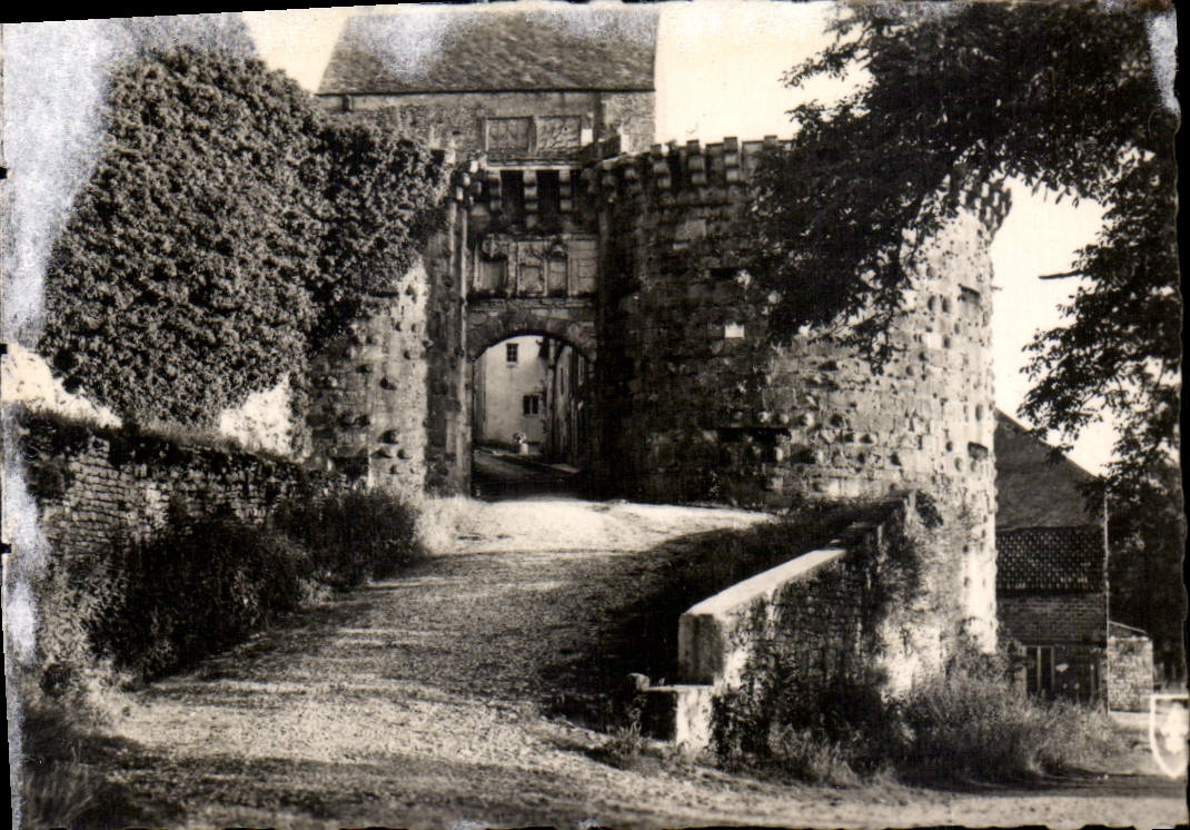 CPM Vezelay  Porte Neueve 