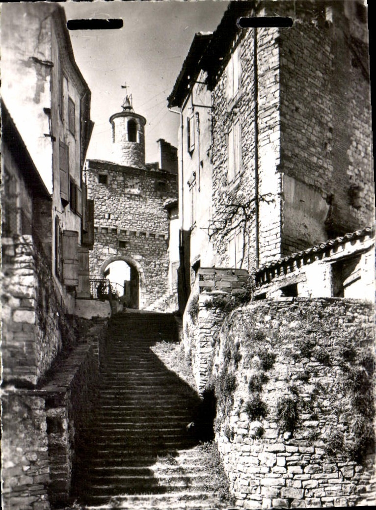 CPM Cordes Cite fortifiee de 1222 L'Escalier du Pater Noster et la Porte de l'Horloge 