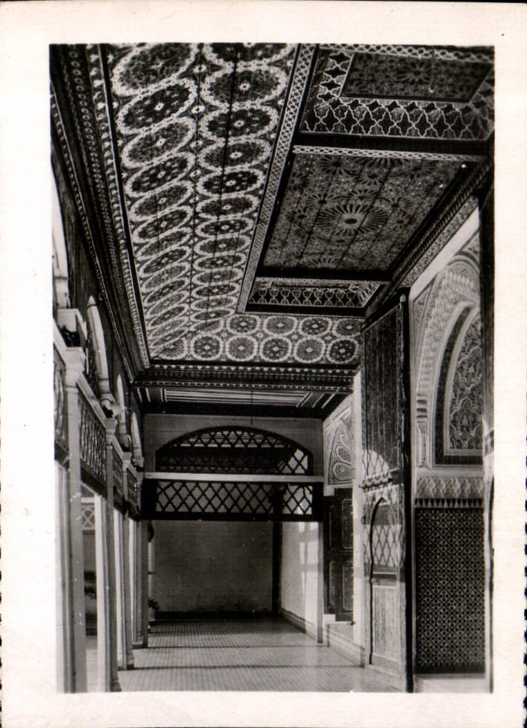 CPM Palais de la Bahia cour d'honneur Marrakech