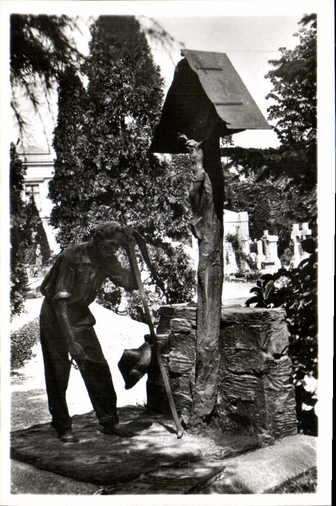 CPM Milano Cimitero Monumentale momument Valsecchi 