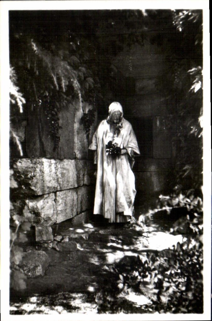 CPM Milano Cimitero Monumentale monument Giulia Melzi d'Aril Branca 