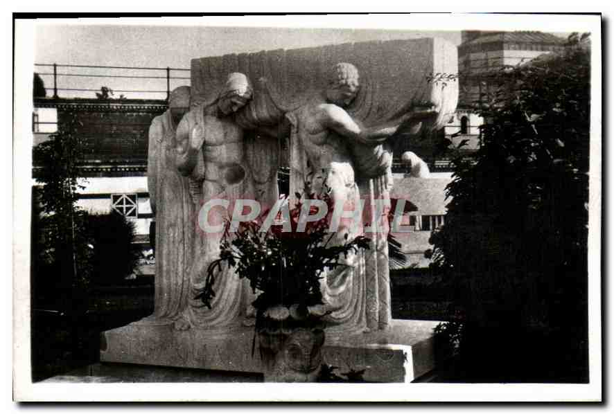 CPM Milano Cimitero Monumentale monuemnt famille Pozzani 