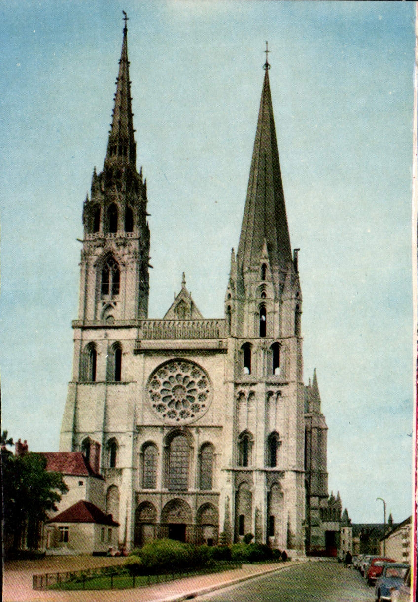 CPM Chartres  La Facade Ouest XII XIII XVI siecle 