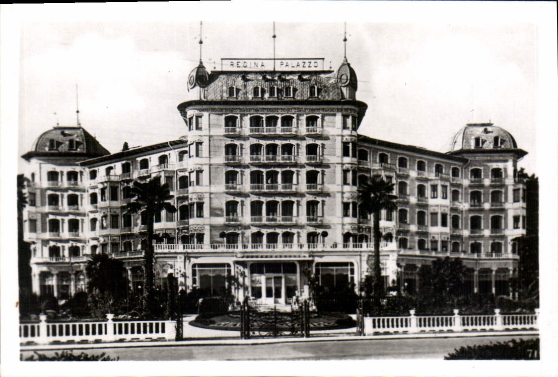 CPM Lago Maggiore Stresa Borromeo Hotel Regina 