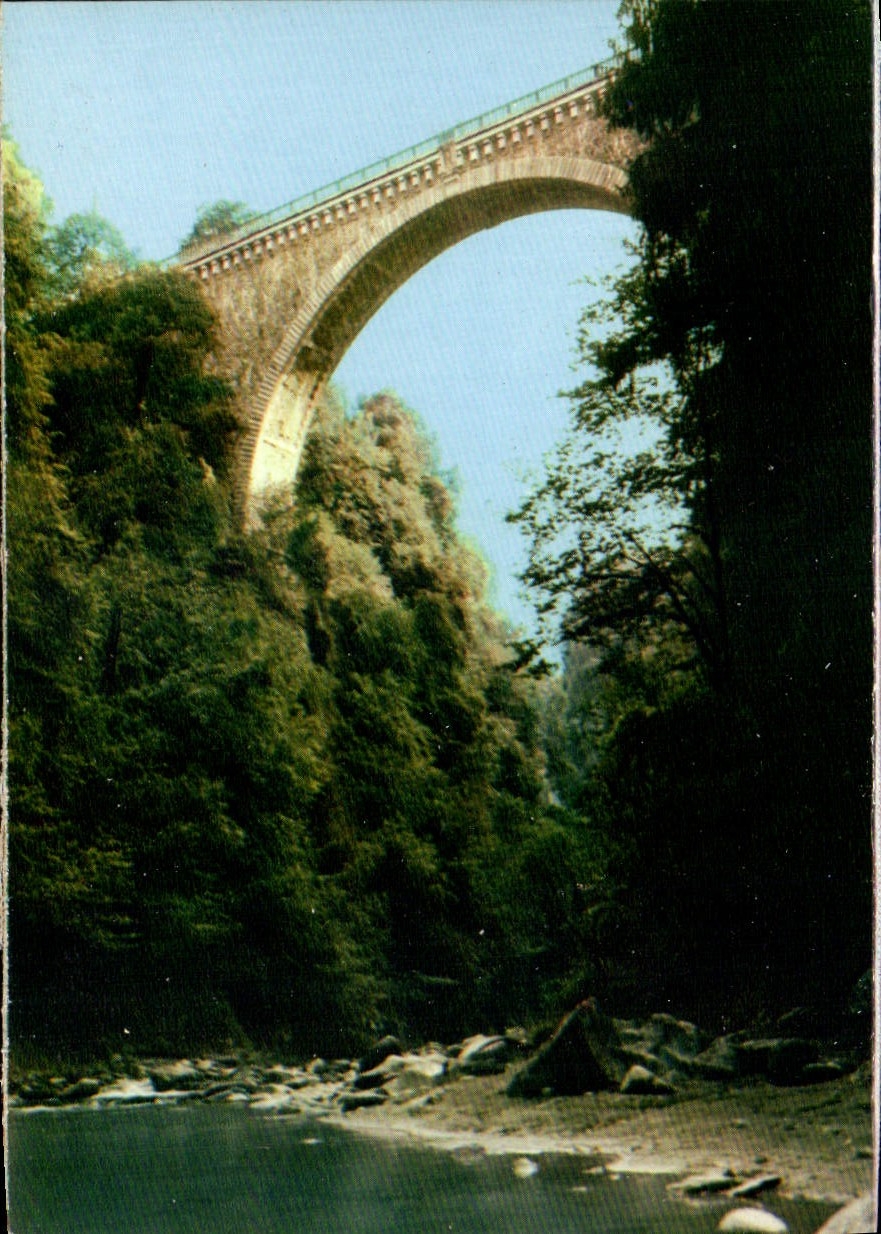 Luz-Saint-Sauveur — Le Pont Napoléon — Éditeur CPAPHIL