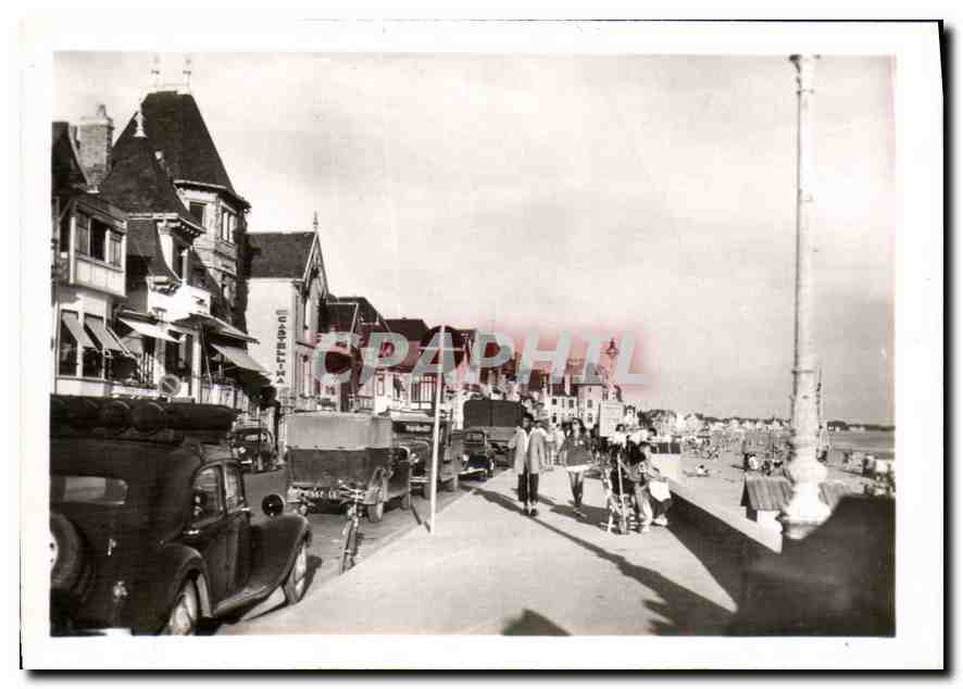 CPM La Baule Le Boulevard Hennecart et la Plage 