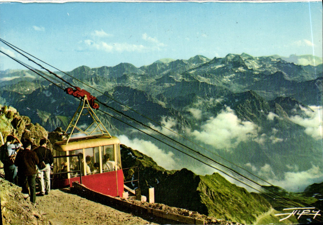 Le Téléphérique du Pic du Midi — Chaîne des Pyrénées — Éditeur CPAPHIL, n° 37