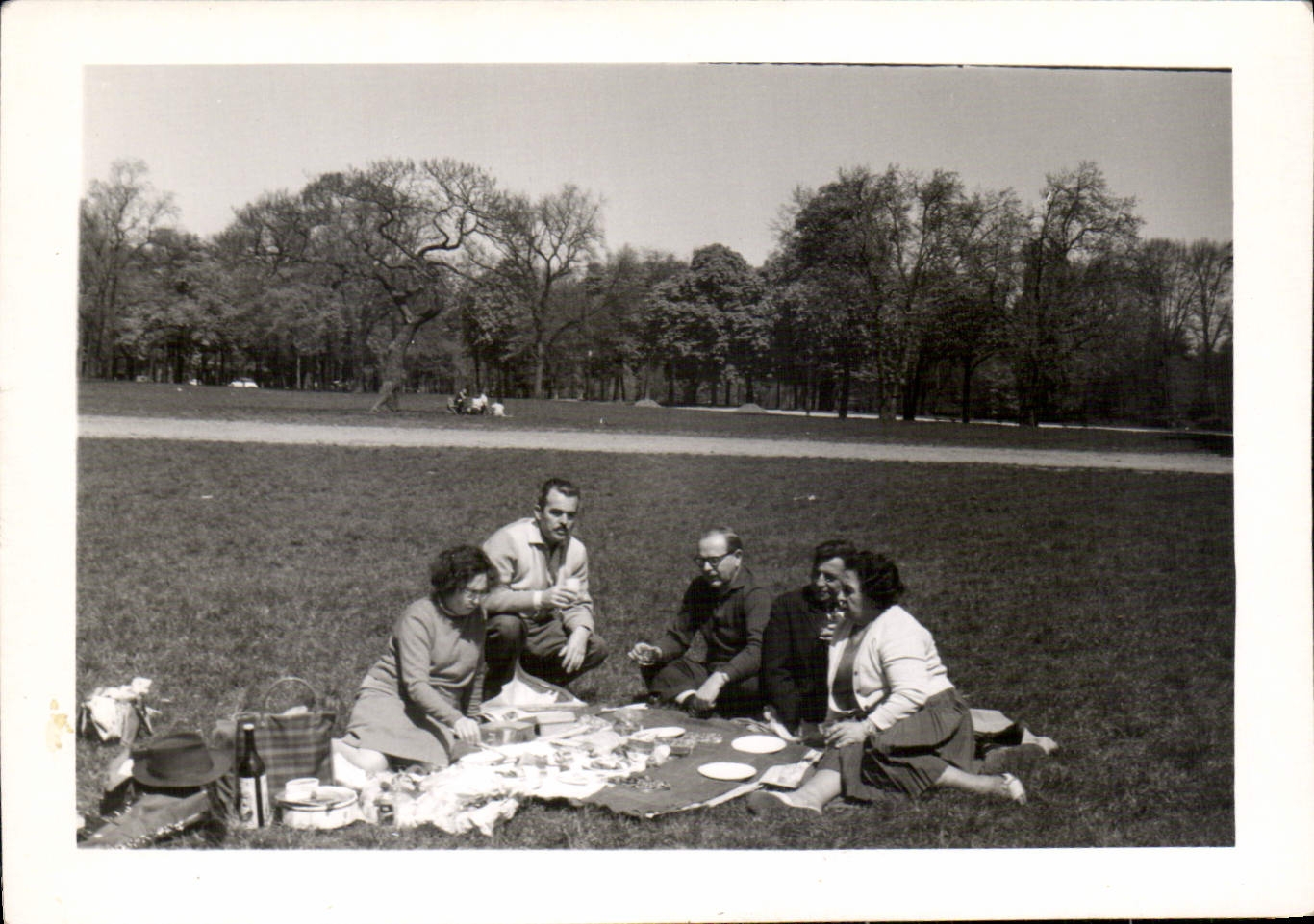 Photo Dejeuner dans l'herbe