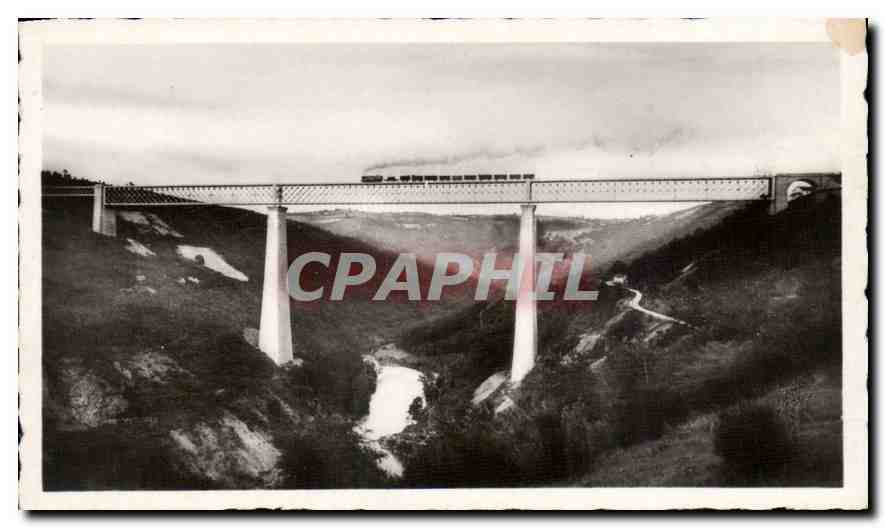 CPM Env de Clermont Ferrand viaduc des fades 