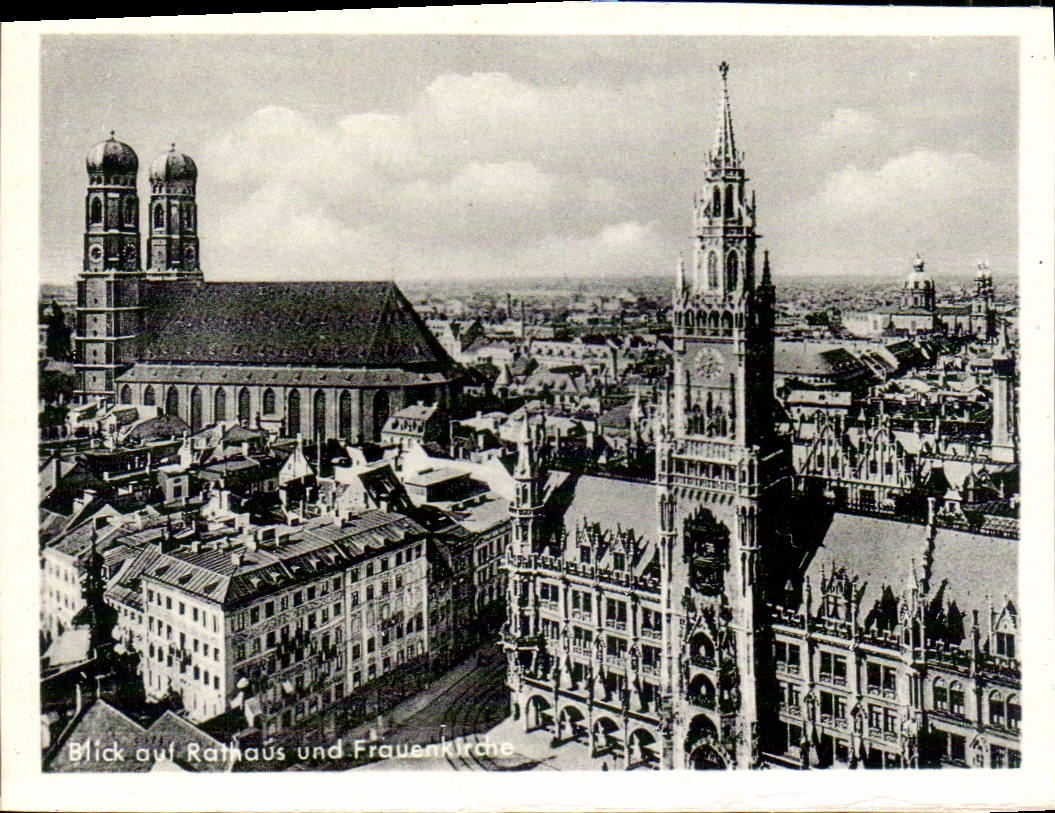 CPM Blick auf Rathaus und Frauenkirche 