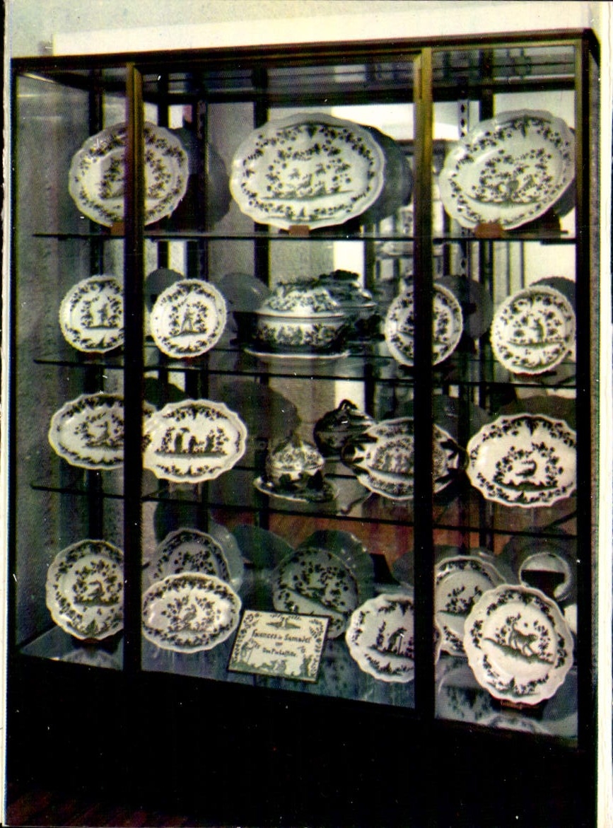 CPM Chateau Fort de Lourdes Musee Pyreneen Faiences des Pyrenees 