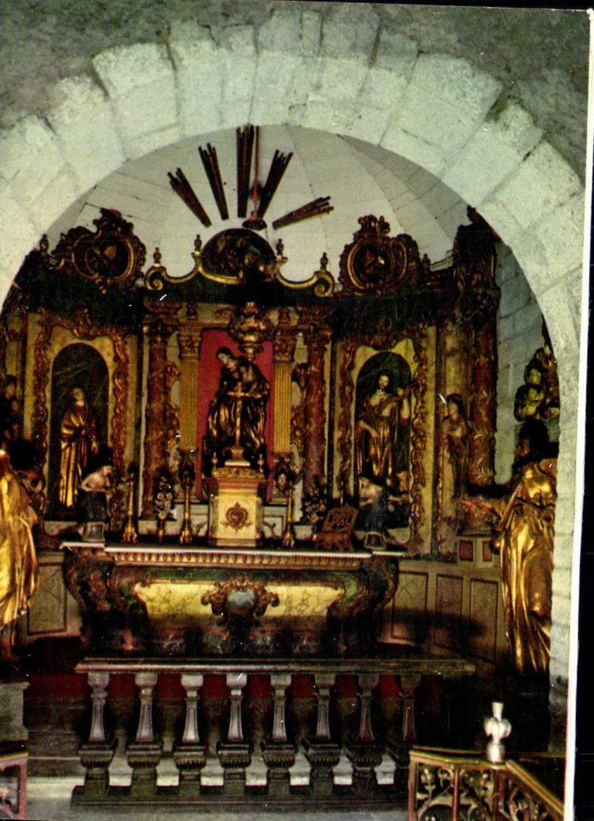 CPM Chateau Fort de Lourdes Interieur de la Chapelle 
