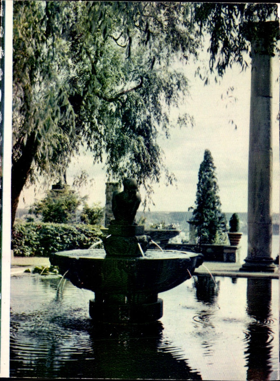CPM The mirrorpond on the superior terrace with Susanna in the bath 