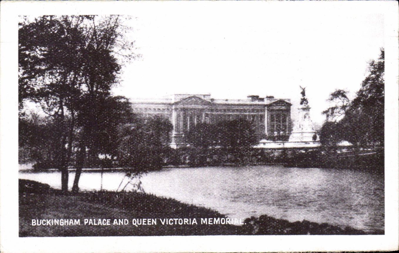 CPM Buckingham palace and queen Victoria memorial 