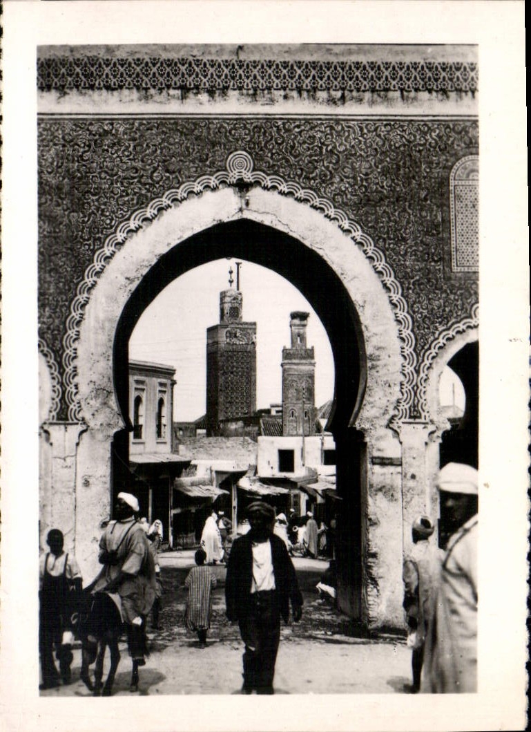 Vue de la porte de la Kasbah à Marrakech — éditeur CPAPHIL, n° de série 108
