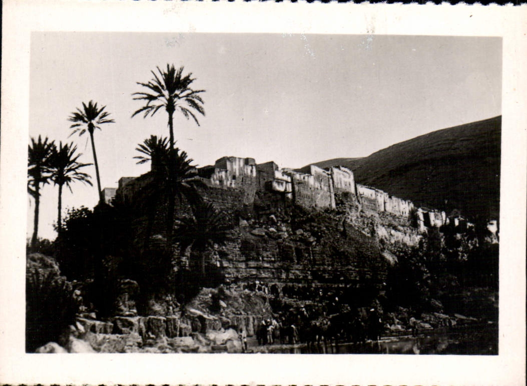 CPM Une kasbah dans l'Atlas 